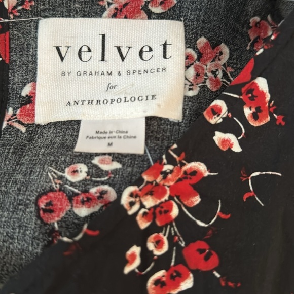 Anthropologie Velvet by Graham & Spencer black floral flowy cropped jumpsuit. M - Picture 11 of 12